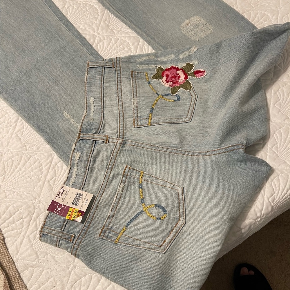 SO Light Blue Floral Embroidered Jeans
